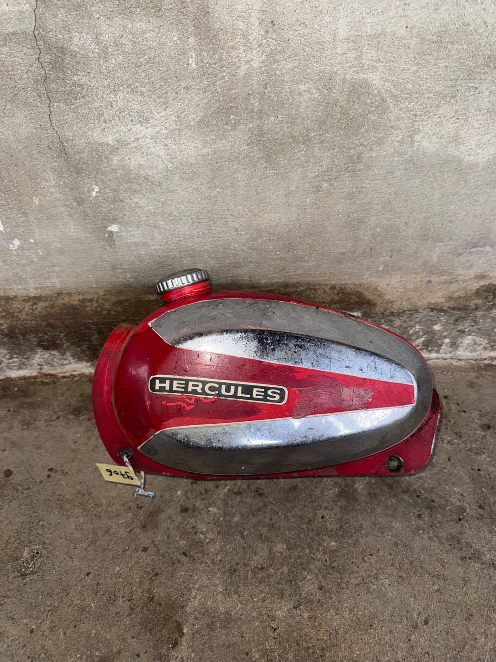 Sachs Parti ricambio per ciclomotori: Sachs Hercules 503 Mofa Tank – Usato da Fahrni b. Thun venduto da berger_tuning34