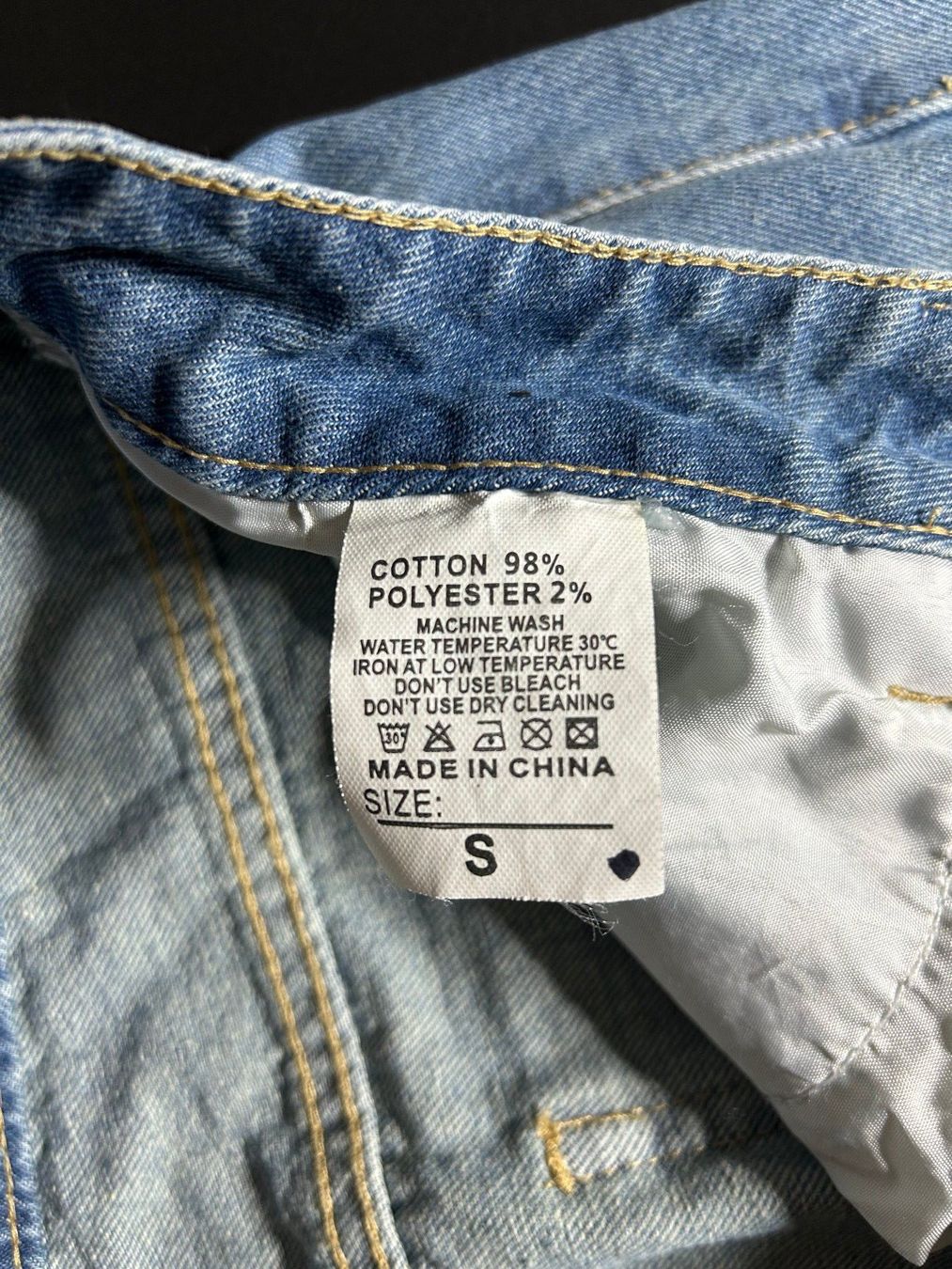 Jeans: Used-Look Jeans (Gr. S) – Usato da Dietlikon venduto da Mankai 5