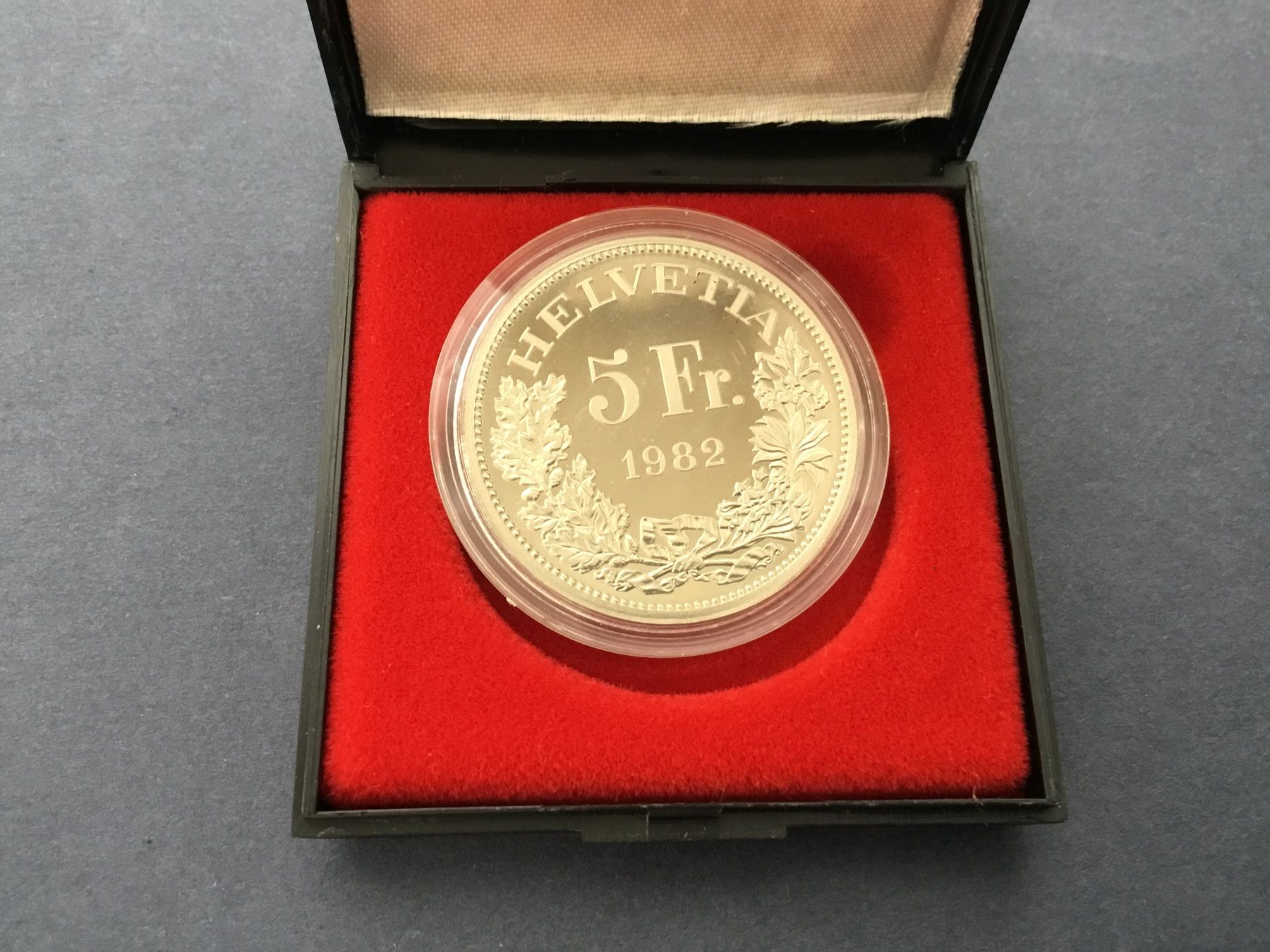 Tutti le monete: 5 Franken Gotthardbahn 1982 PP – Nuovo e nell'imballaggio originale da St. Margrethen SG venduto da alfapeugeot10 1