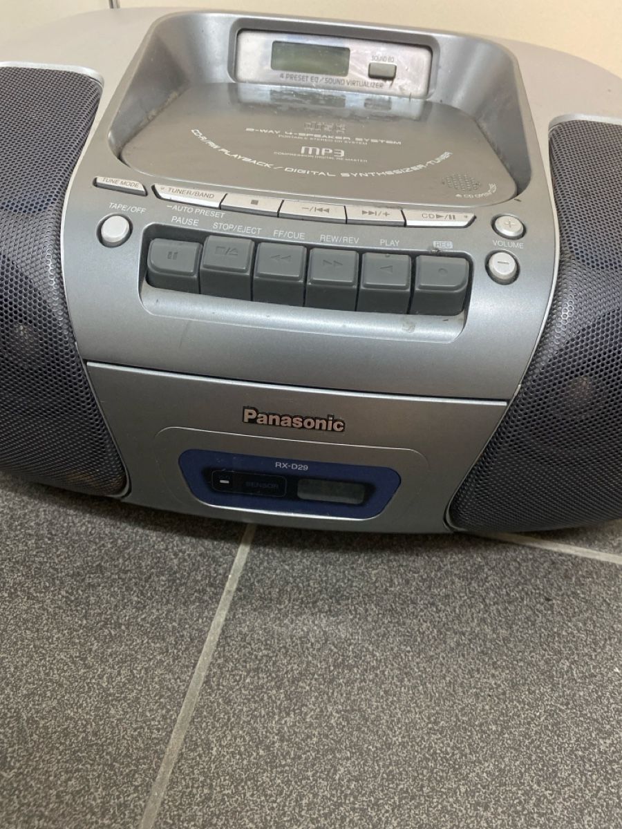 Panasonic Lecteur media portable: Panasonic CD-Radio – D'occasion à Wettingen par vpr_9gz6 2