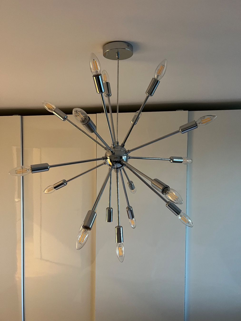 Beliani Lampadari & plafoniere: Imposante Hängelampe in silber – Usato da Zürich venduto da kor_h78l 1
