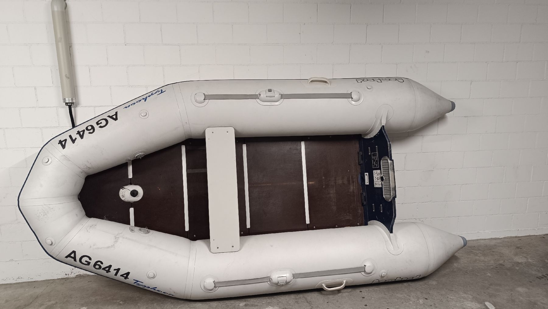 Boote: Schlauchboot Bombard Typhoon – Defekt aus Winterthur von yodadavid 7