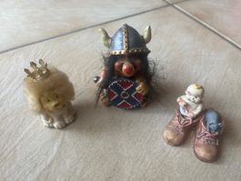 3x statuettes décoratives, viking, bébé, lion avec couronne