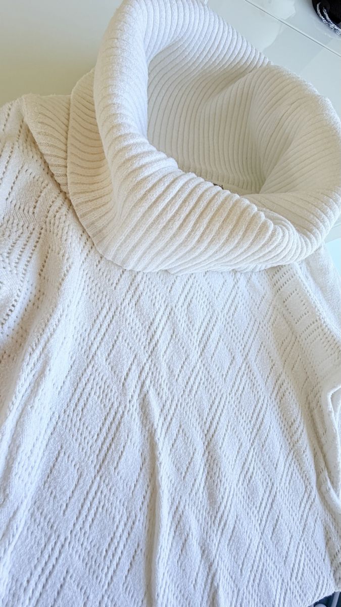 Vestiti: Damen Strickkleid weiss Grösse S – Usato da Jonen venduto da BMWE369 2