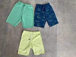 Kurze Sweatershort 3er Set neuwertig (Gr. 122)
