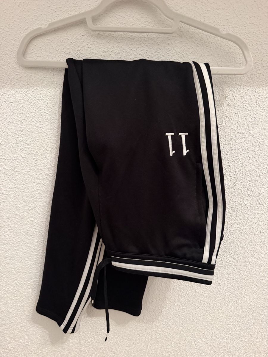 Adidas Pantalons: Adidas Trainerhose – D'occasion à Eschenbach LU par Tatzi1