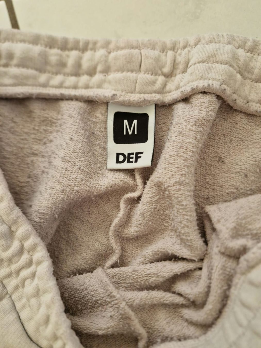 Hosen: DEF Beige Sweatpants – Gebraucht aus Bassersdorf von DonSolo 2