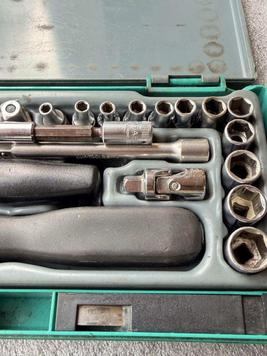 Tutti gli attrezzi: Ratschen Set Futuro 1/4 Zoll 39 lt. – Usato da Dielsdorf venduto da ohmalesis 3