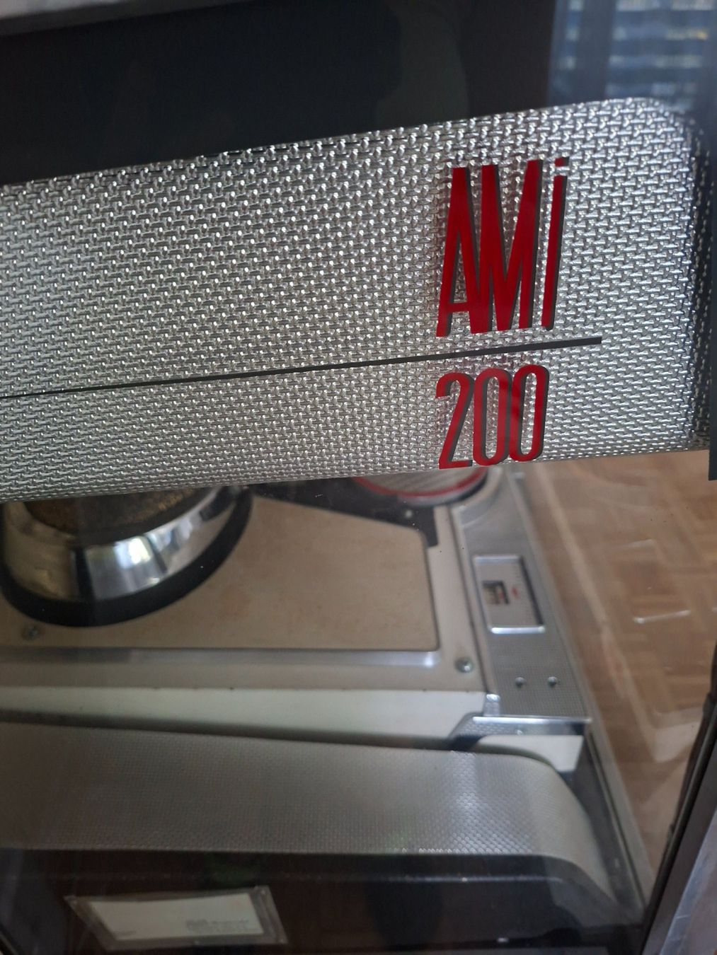 Musiktruhen: Jukebox Ami 200 with Multi  Horn – Gebraucht aus Münsingen von ret_n2nb 4