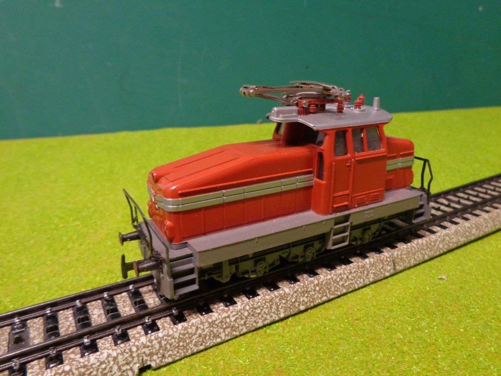 Locomotive Märklin HO 3044 EA 800 DB - Ancienne, électrique, Rouge, Sans Boîte