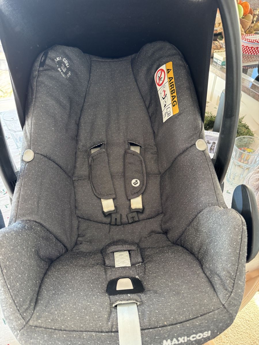 Maxi-Cosi Seggiolini per auto: Maxi Cosi Kindersitz – Usato da Uetliburg SG venduto da Gypsy4 1
