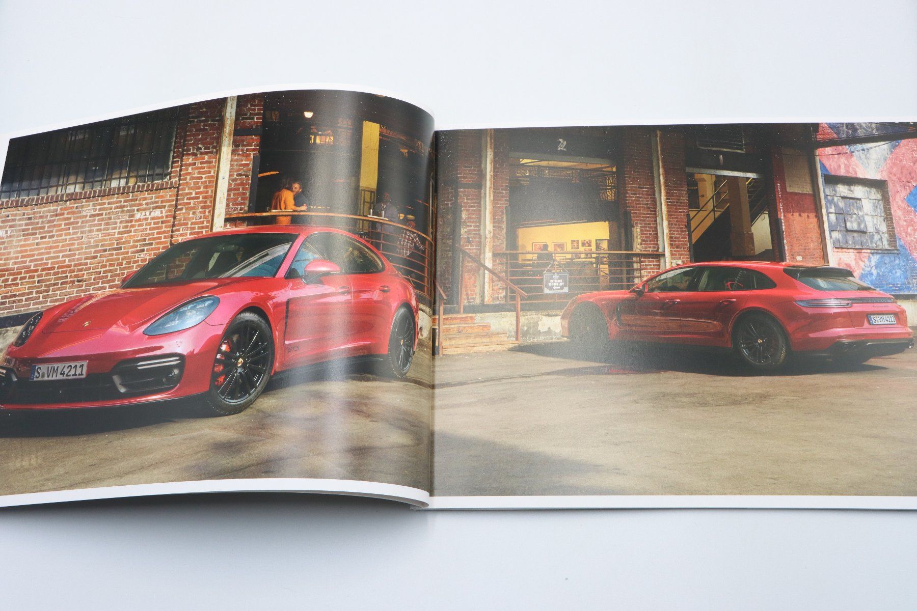 Porsche Documenti: Porsche Panamera GTS Modelle 2018 Prospekt – Usato da Bühl b.Aarberg venduto da Collectorpassions 2