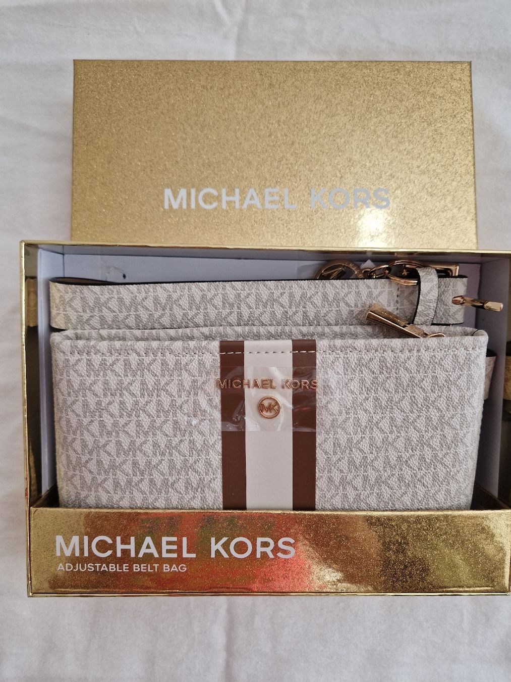 Michael Kors Sacs femmes: NEU Michael Kors Tasche Beige – Neuf avec emballage d'origine à Zürich par Mani56