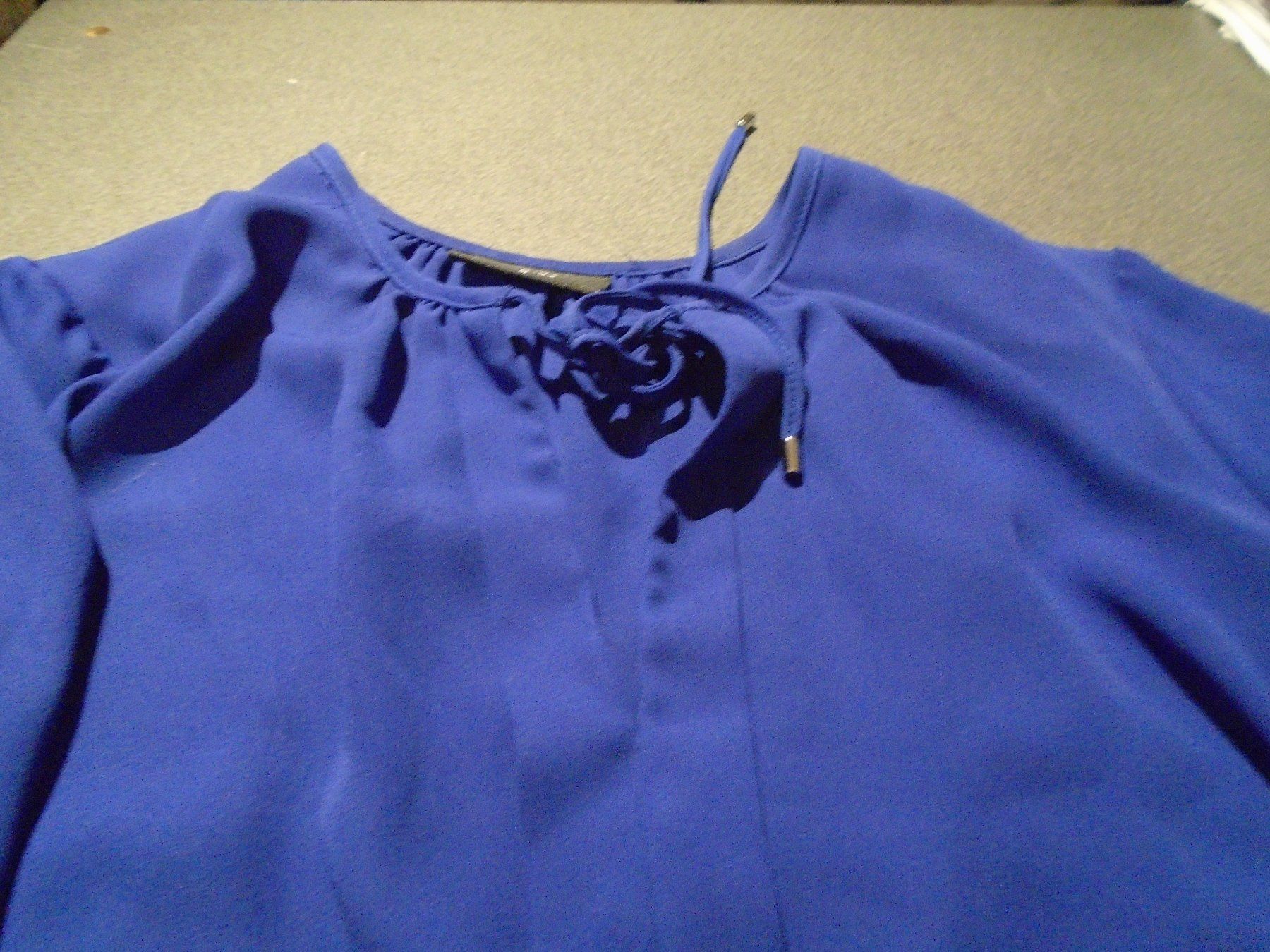 Pulls & Sweat-shirts: Pullover Grösse M, Wallis, blau – D'occasion à Zürich par Motzkuh 1