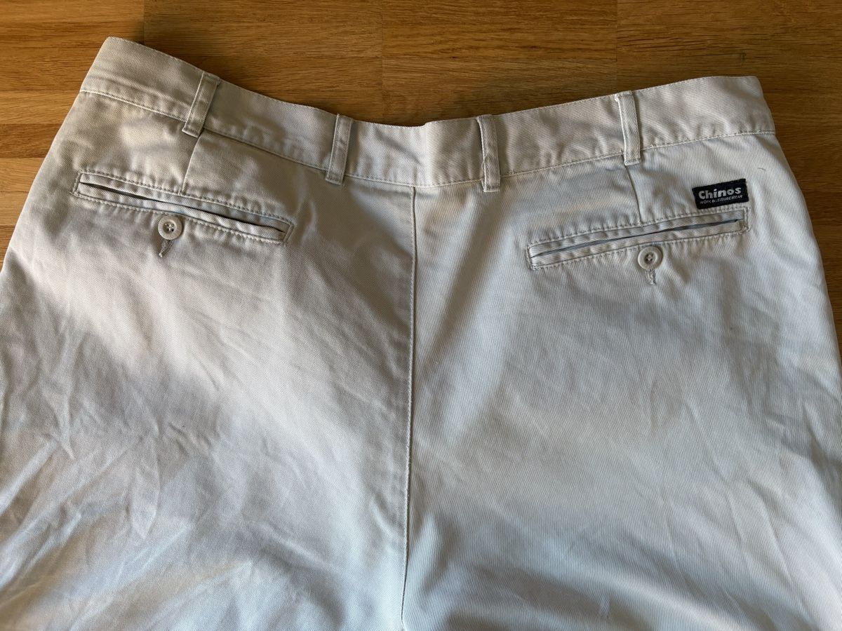 Pantaloni: Pantalon chino blanc cassé – Usato da Fribourg venduto da bappenzell 2
