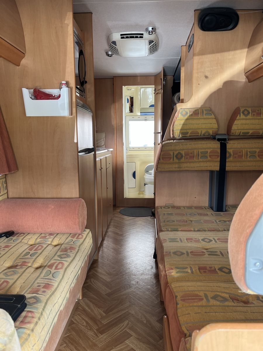 Fiat Camping Fahrzeuge: Fiat Ducato 18 2.8 JTD – Gebraucht aus Wattenwil von  3