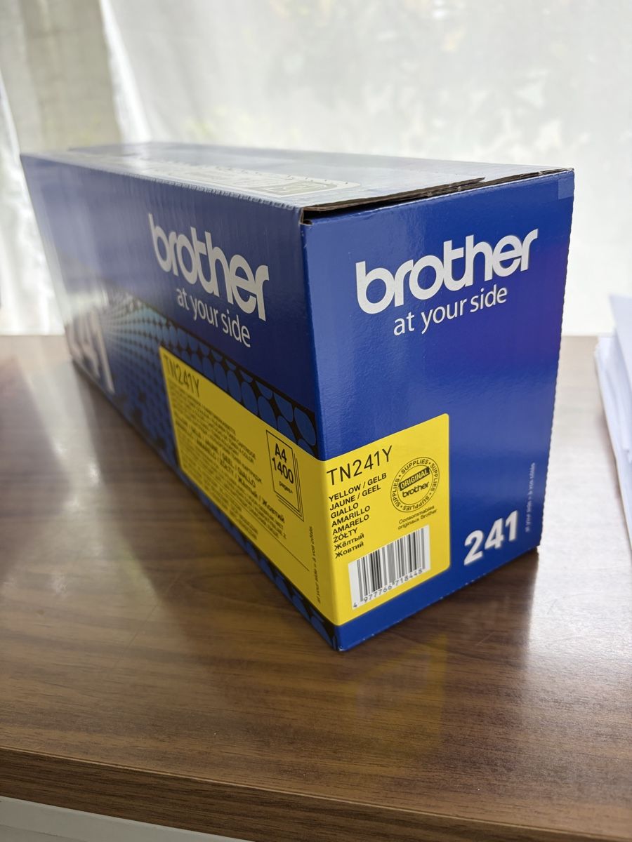 Brother Cartucce per stampanti & toner: Brother TN241Y – Nuovo e nell'imballaggio originale da Dübendorf venduto da Masha.