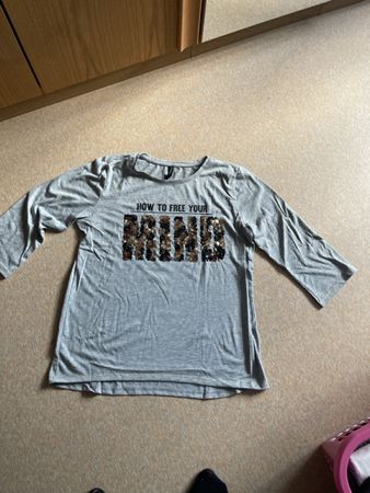 Neues schönes Shirt mit 7/8 Ärmeln Gr M
