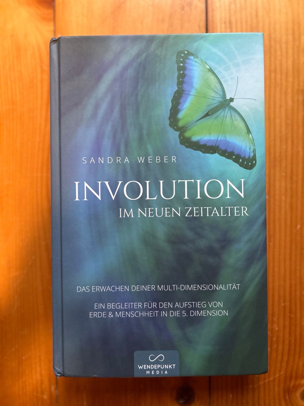 Libri: Involution im neuen Zeitalter: DAS ERWACHEN DEINER MULTI-DIM – Usato da Wald ZH venduto da xsternli