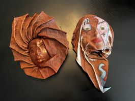 Lot de 2 masque en cuire vénitien ab 1.-