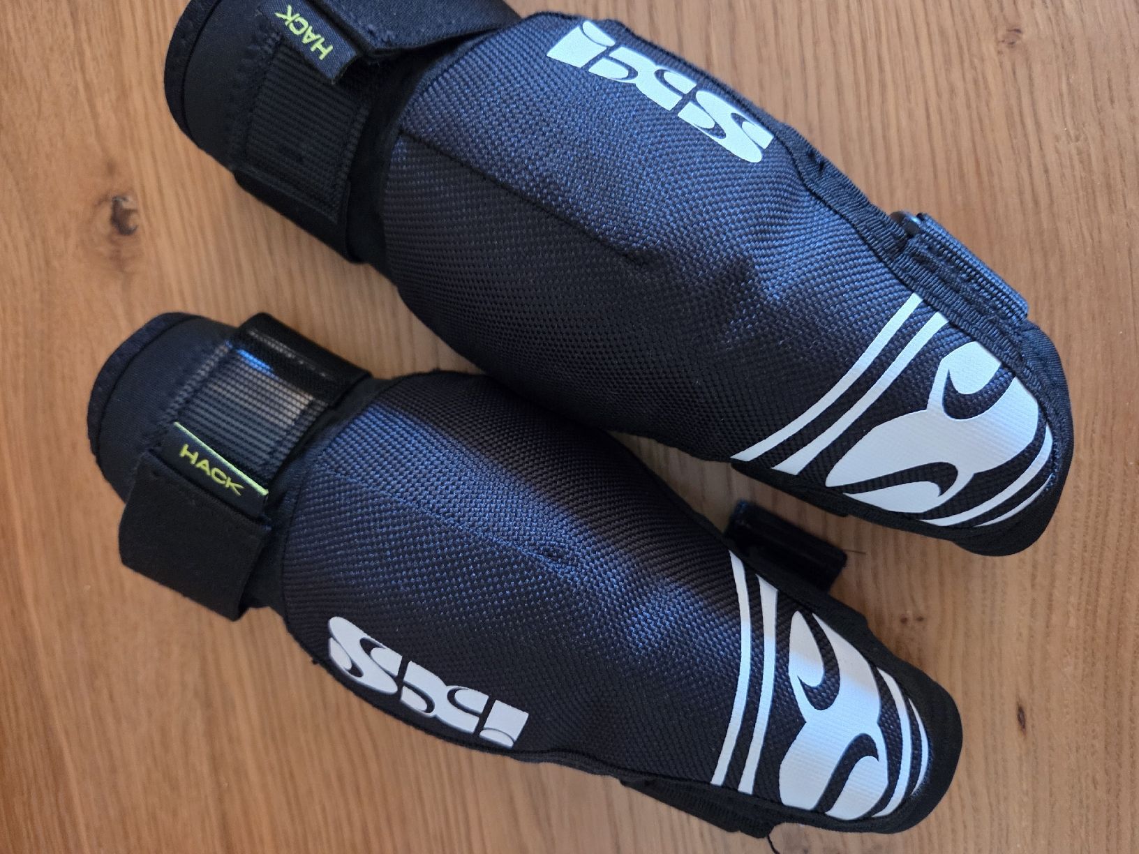 IXS Protections: ixs hack evo elbow guard kidfit 1 Ellbogenschützer Kinder – D'occasion à Oberuzwil par Umlobo