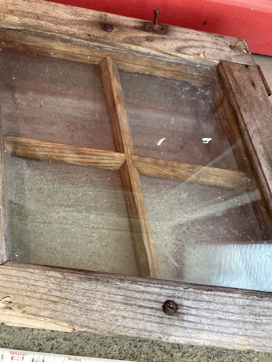 Finestre: Deko, Holzfenster klein mit Vorfenster ??? Schrägfenster – Usato da Neftenbach venduto da 889095 4