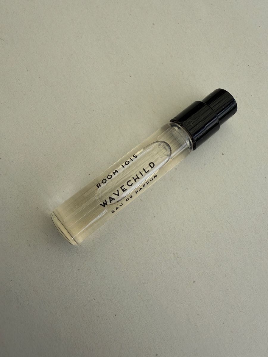 Profumi & Eau de Toilette: Room 1015 Wavechild 2ml Duftprobe  – Nuovo (secondo la descrizione) da Meierskappel venduto da Philium 1