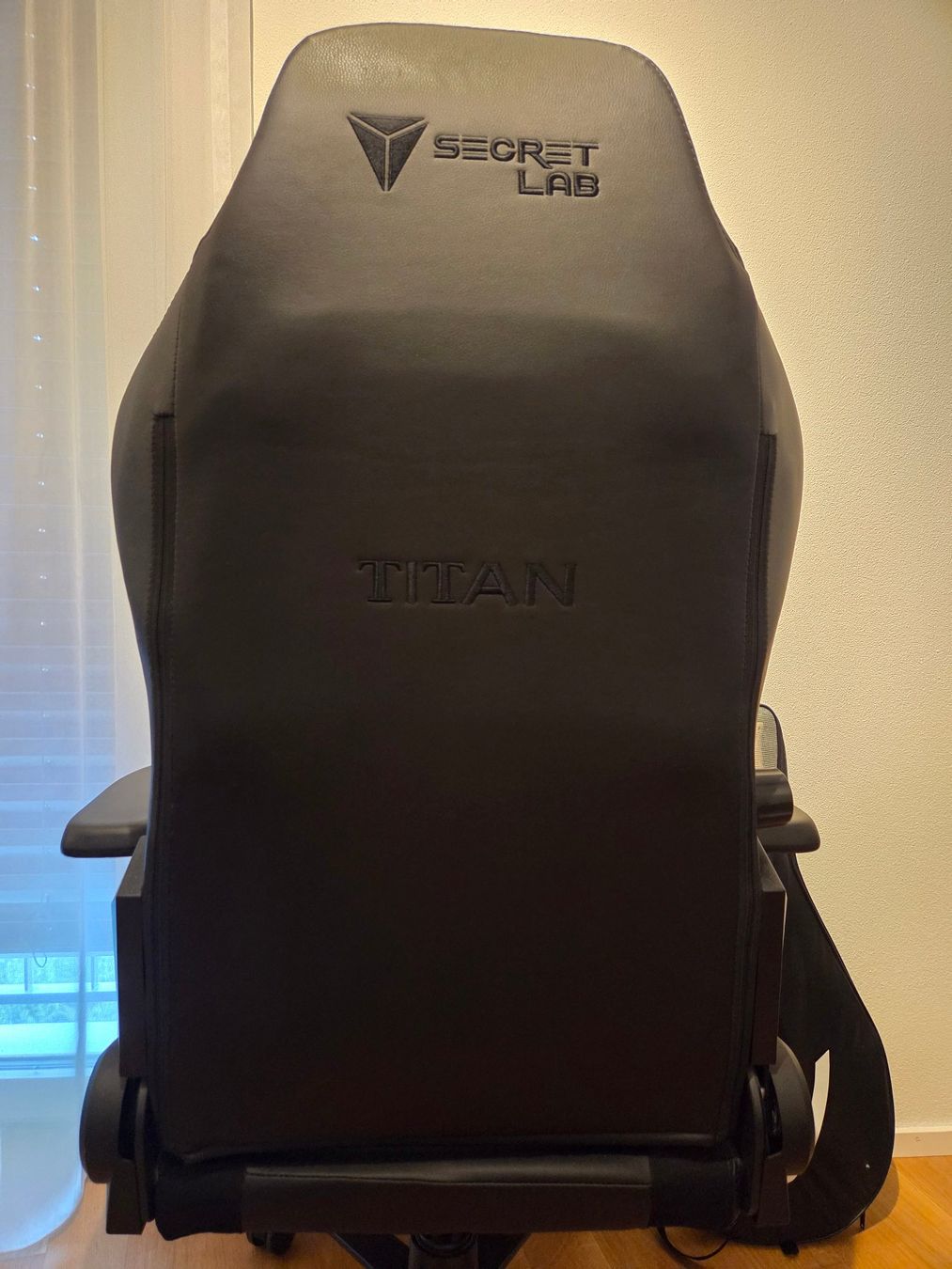 Secretlab Sedie: Secretlab Titan Gaming Stuhl 2020 ca. 2 Jahre alt – Usato da Wetzikon ZH venduto da Eyera 2