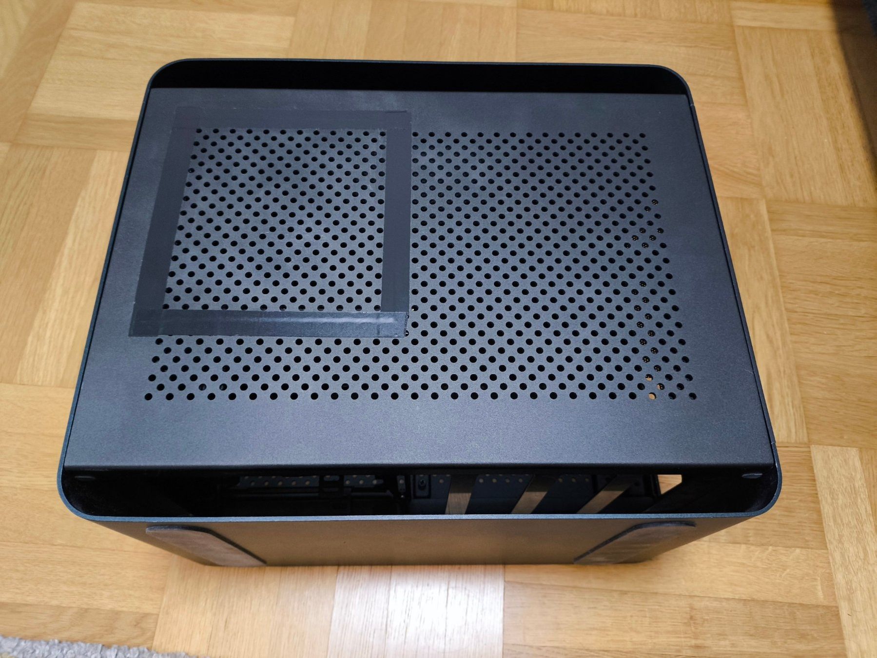 Boîtiers: DA2 mini-itx PC Gehäuse – Défectueux à Möhlin par mcintel 1
