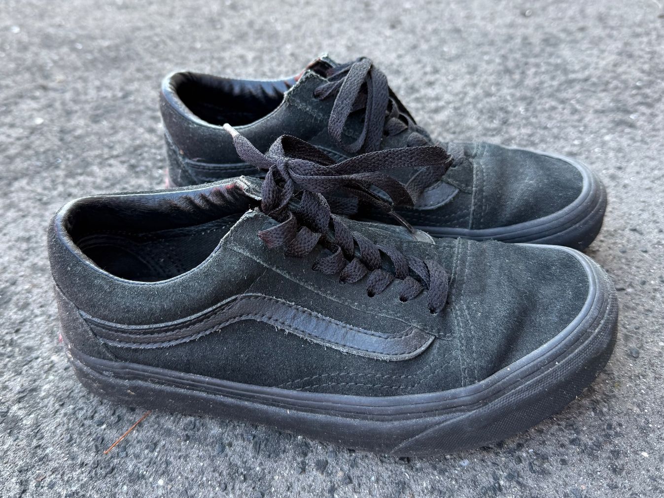 Vans Chaussures hommes: Vans schwarz – D'occasion à Uettligen par Leoniexx