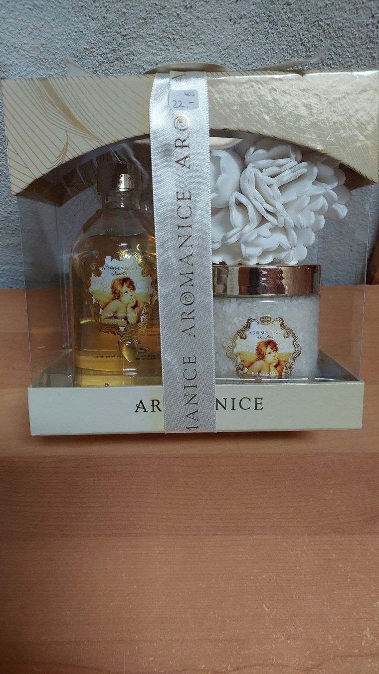 Altro per la cura del corpo: Lot de 3 coffrets de soin, liquidation boutique – Nuovo e nell'imballaggio originale da Marsens venduto da fakia 3