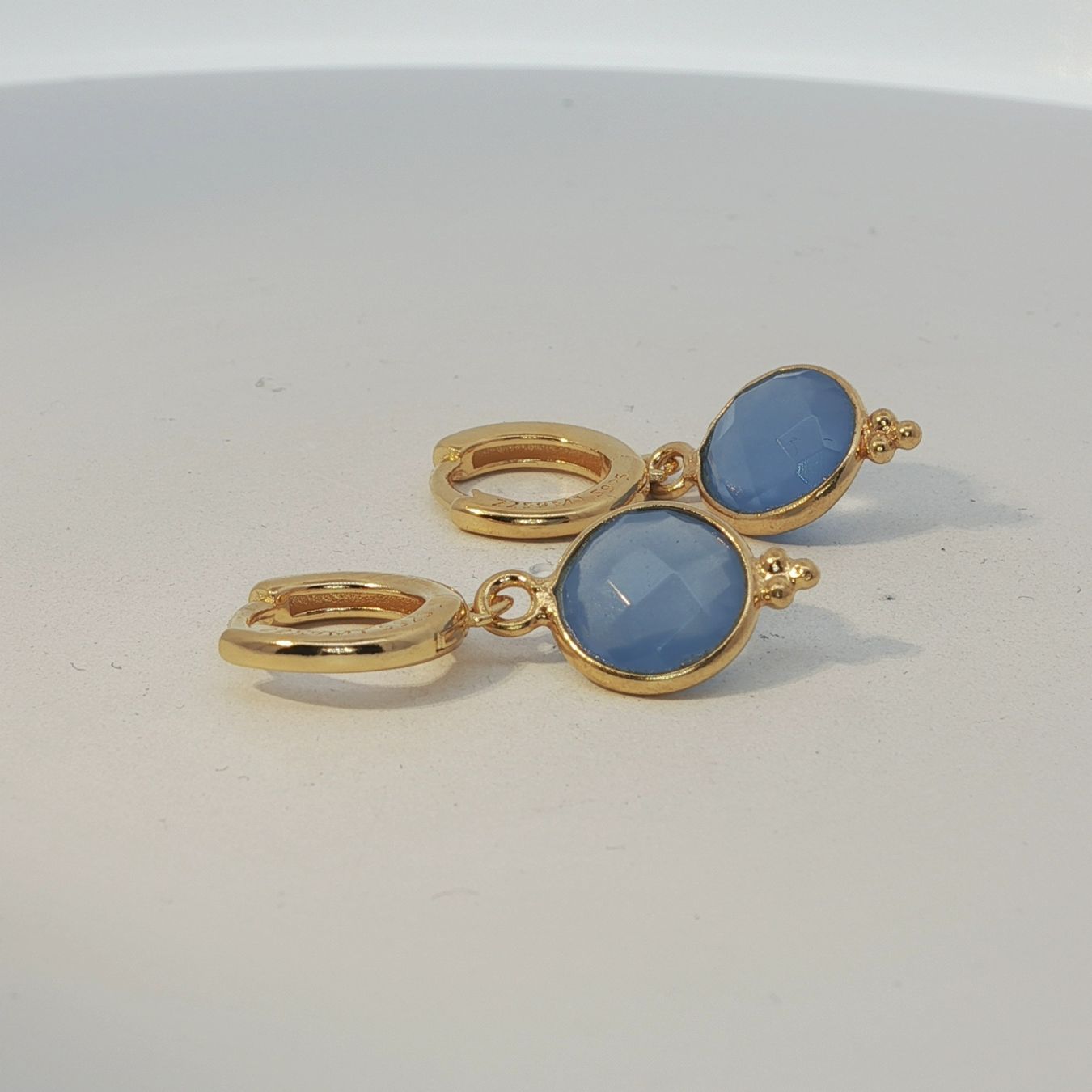 Olga Ribler Ohrringe & -stecker: Kreolen mit blauem Chalcedon – Neu (gemäss Beschreibung) aus Luzern von MonikaS03 5
