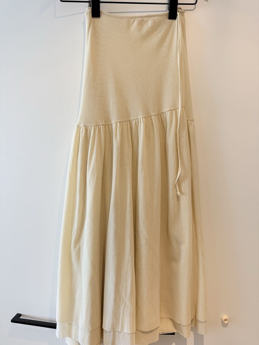 Gonne: FUZZI skirt size L creme color good condition – Usato da Kilchberg ZH venduto da san_hs8y