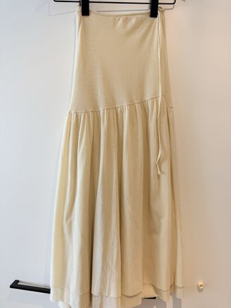 FUZZI skirt size L creme color good condition