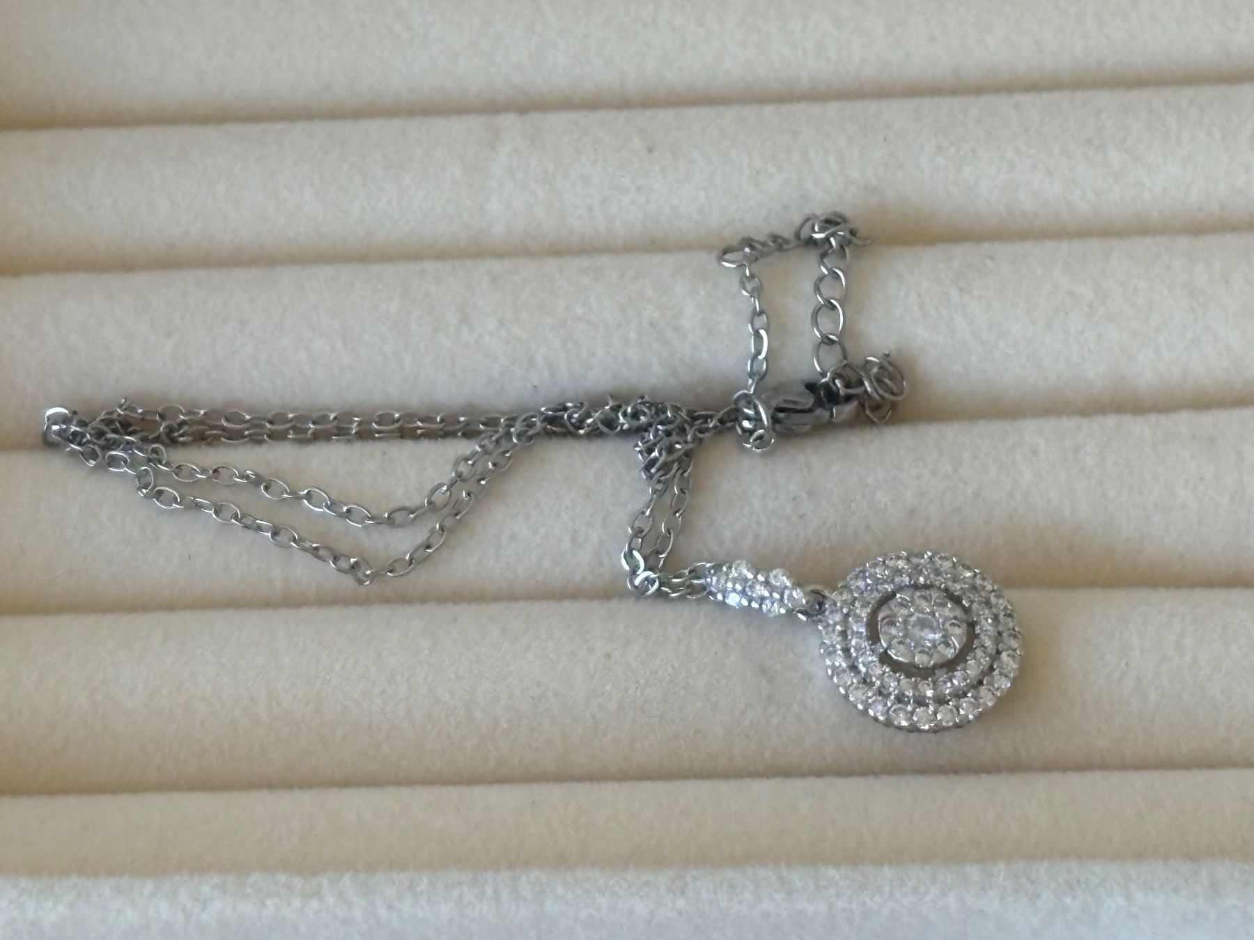 Catenine: Luxus Elegante Kette Farbe :  Silber – Nuovo (secondo la descrizione) da Biel-Bienne venduto da Roserosse13 4