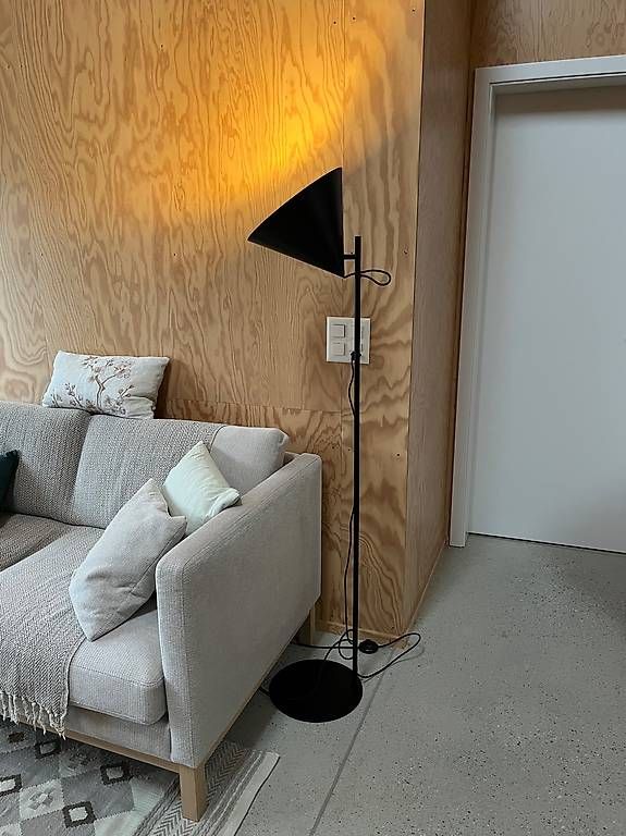 Lampen: Stehleuchte – Gebraucht aus Corgémont von ivia71 2