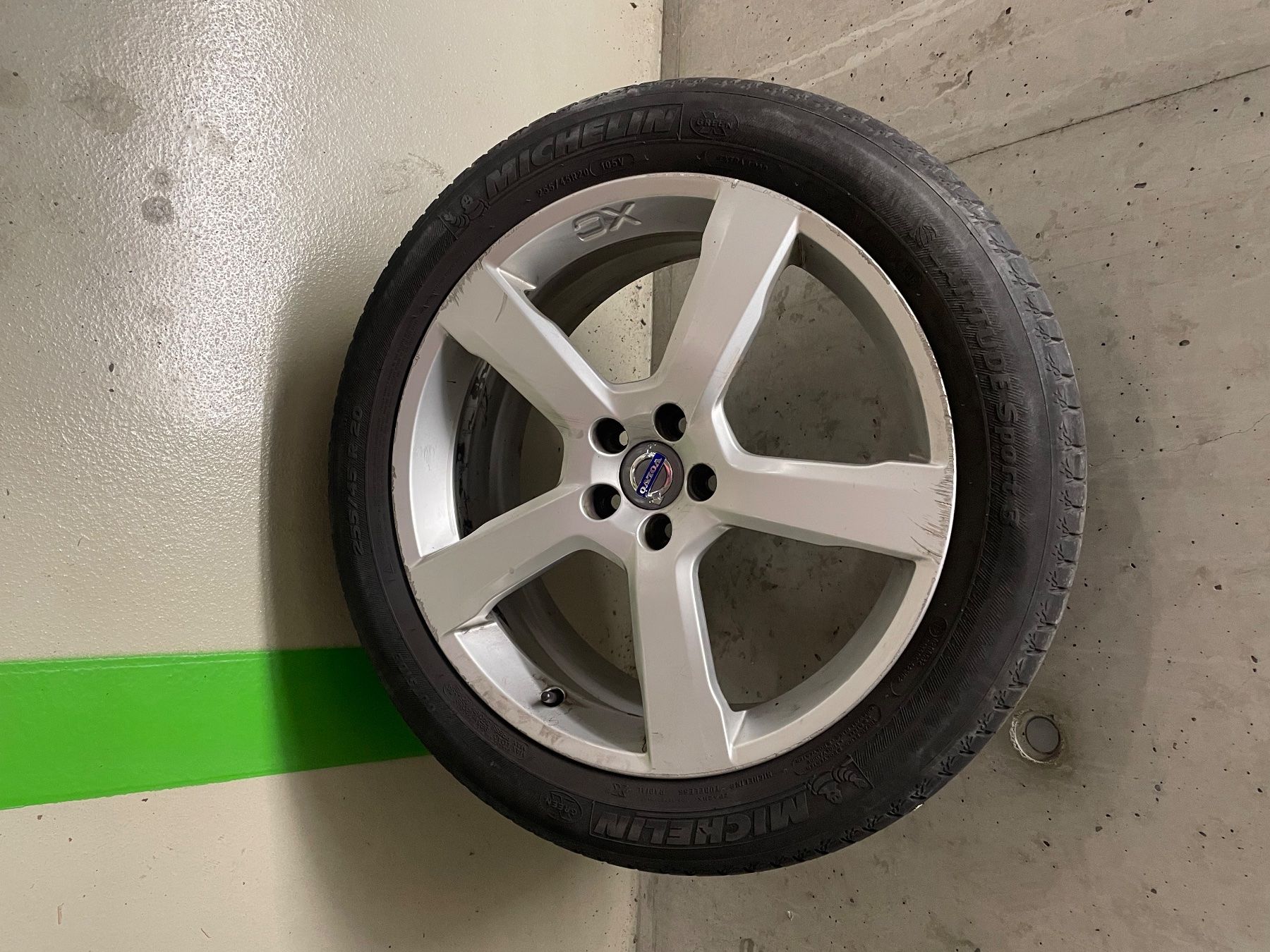 Michelin Pneus & Kompletträder: 4 Roues complètes Volvo XC60 – Gebraucht aus Fontaines NE von ale_kmw2