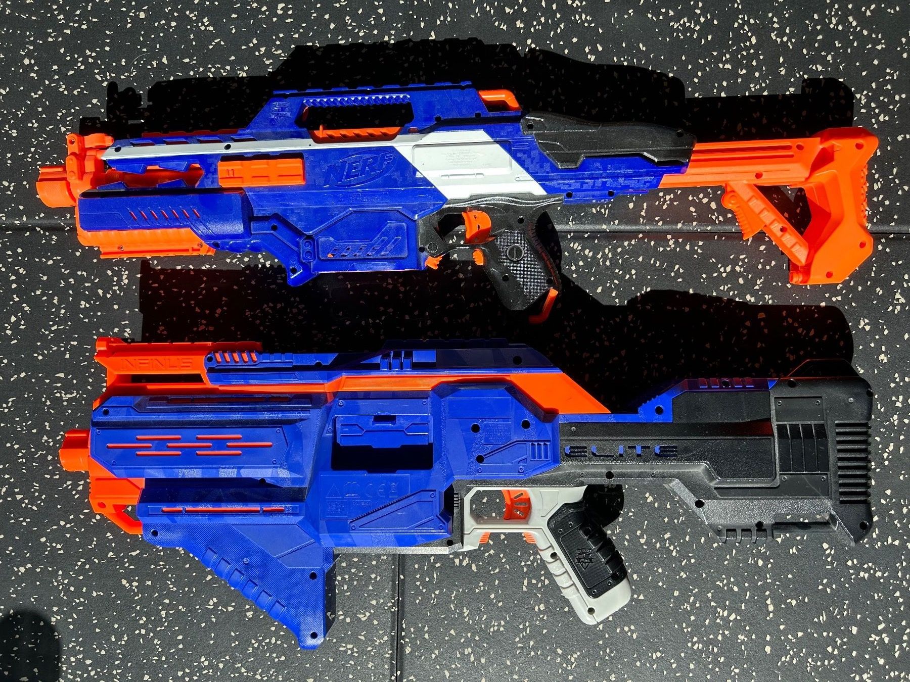 Nerf Giocattoli: Elektrische Nerf Guns inklusive Schüsse – Usato da Birmenstorf AG venduto da Sail13