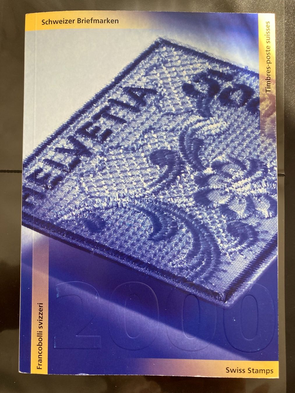 Tous les timbres: Schweiz 2000 Jahrbuch postfrisch vollständig Postpreis-20% – Neuf (Voir description) à Winterthur par schnueps