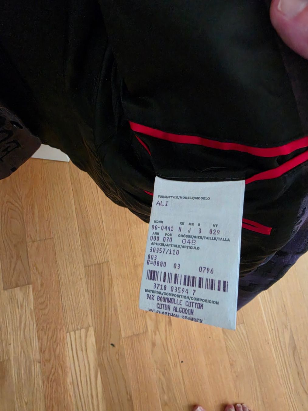 Hugo Boss Giacche: Veste Boss – Usato da Ecublens VD venduto da xfg_s67c 2