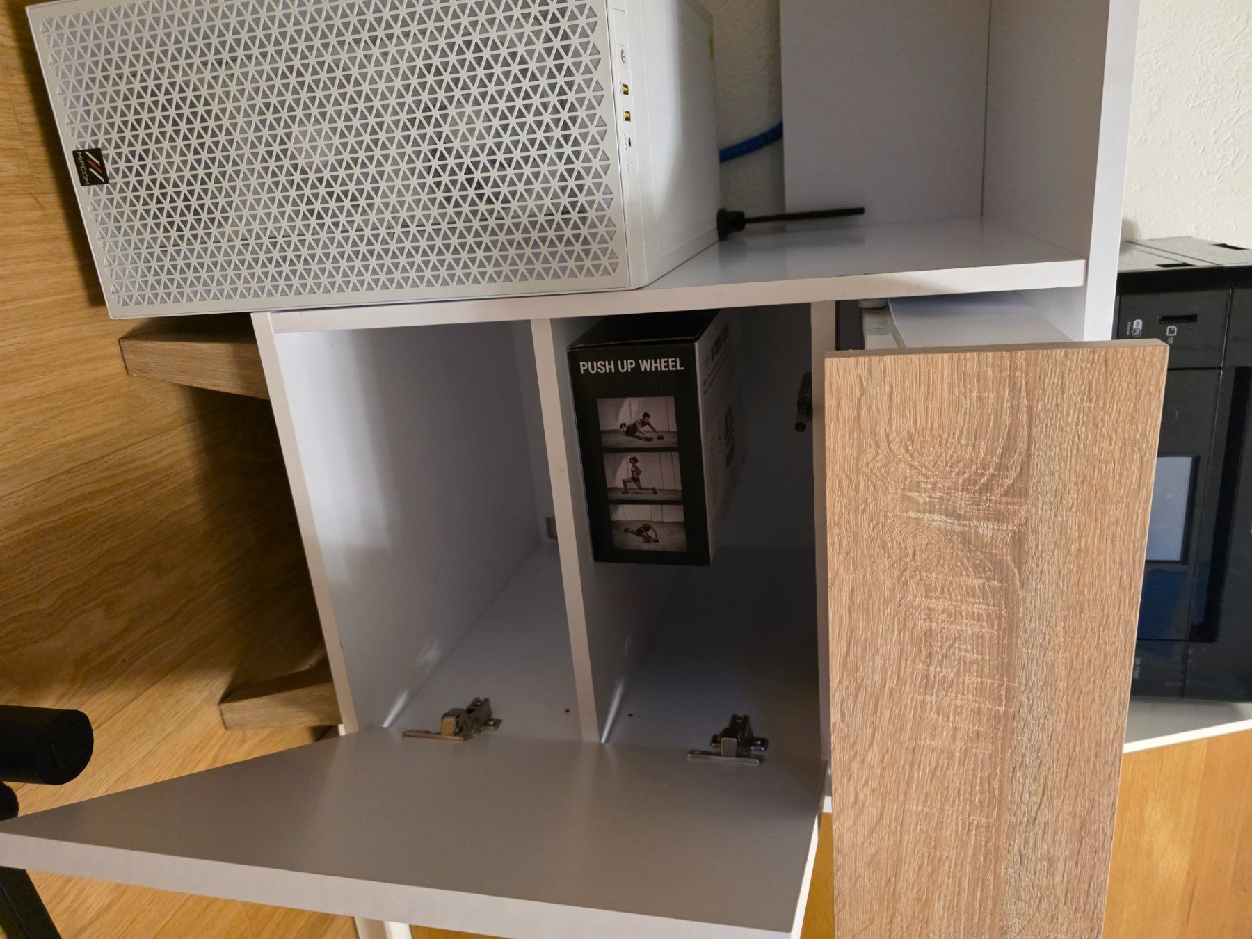 Schreibtische: Schreibtisch – Gebraucht aus Gelterkinden von fa8685 1