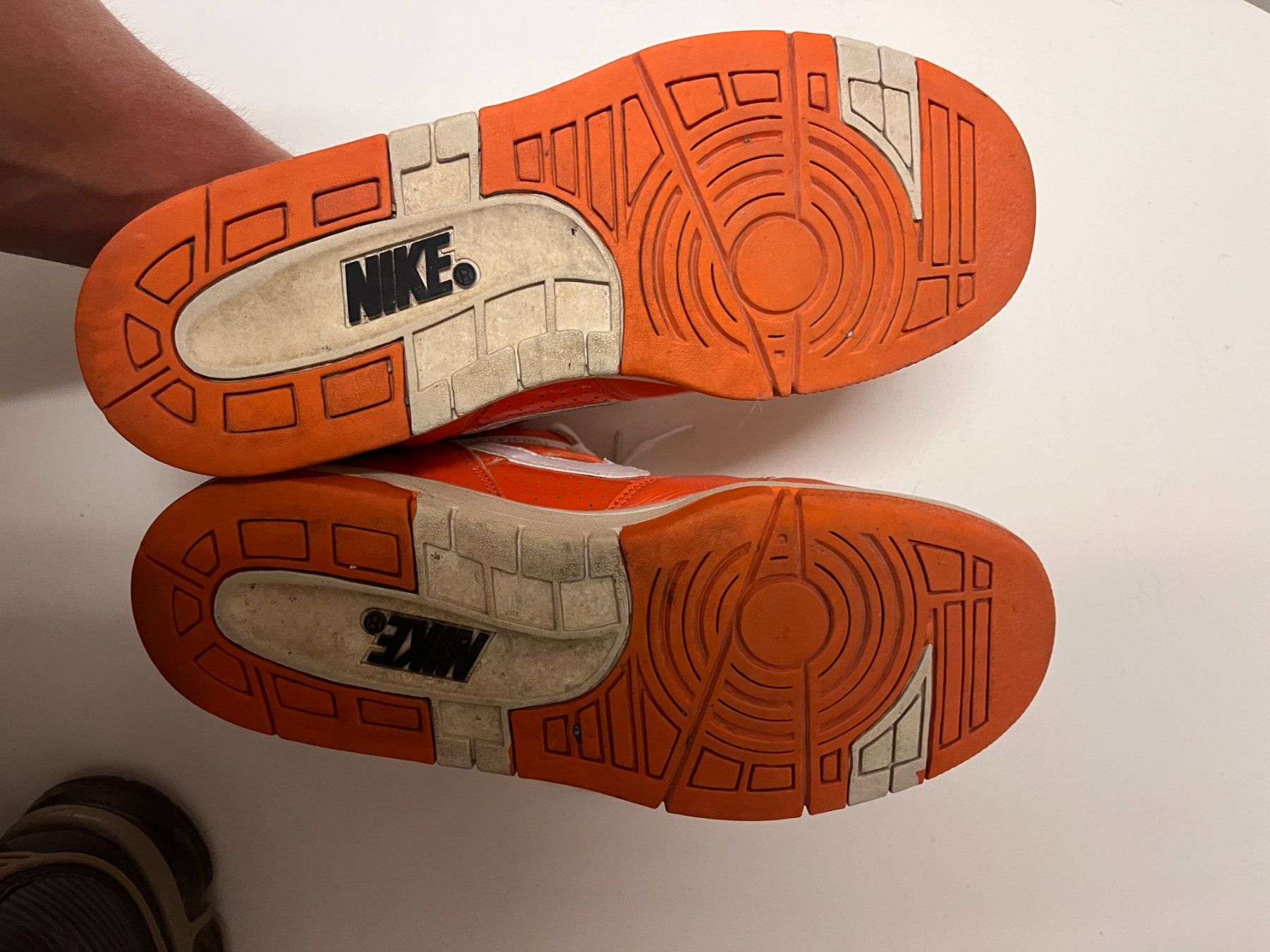 Supreme Herrenschuhe: Nike SB Dunk Low Supreme World Famous orange – Gebraucht aus Jona von Humpimumpi 2