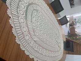 Tischdecke Handarbeit gehäkelt 185x115