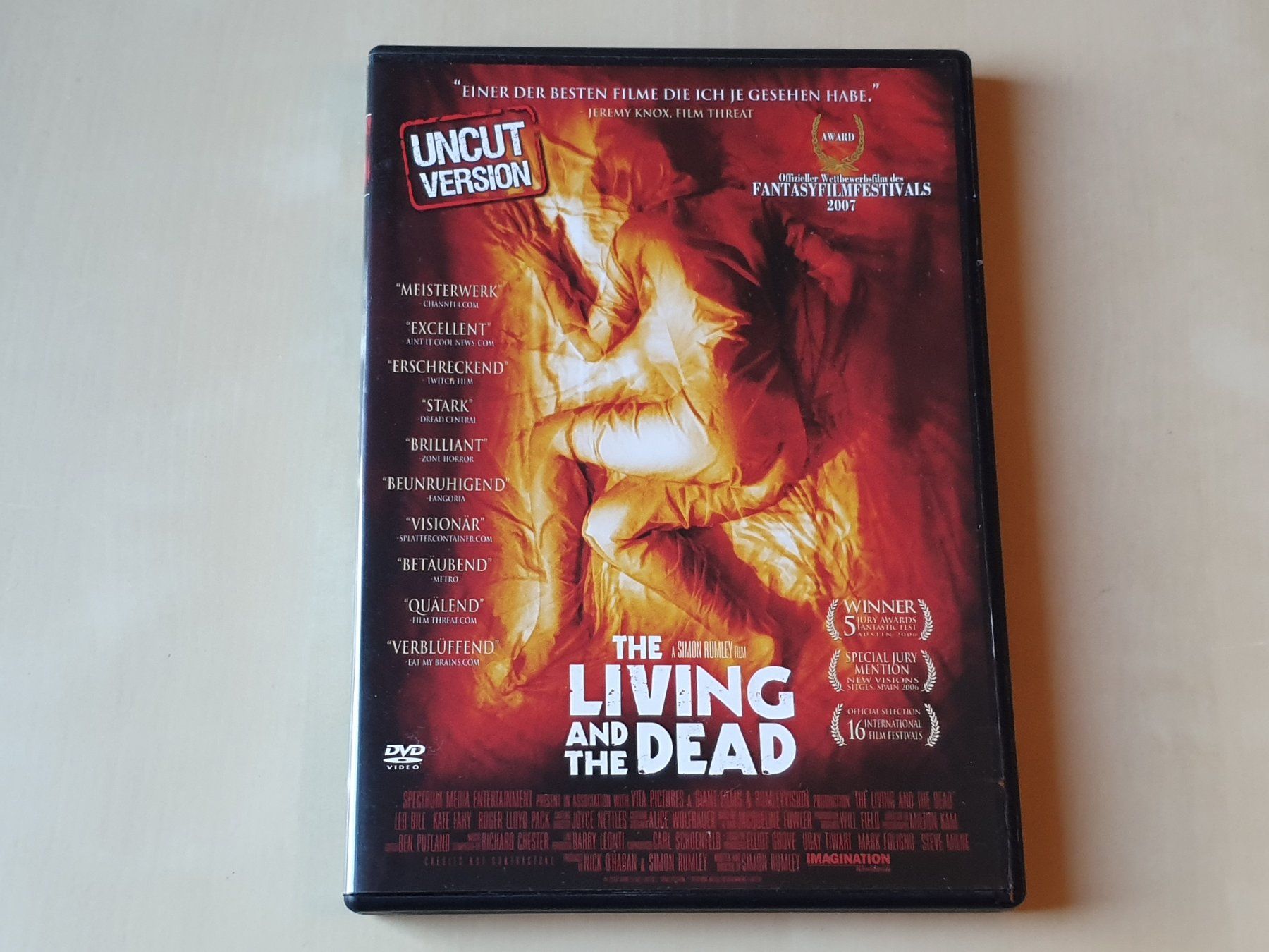 Tutti i DVDs: The living and the Dead – Usato da Stansstad venduto da collectorsshop