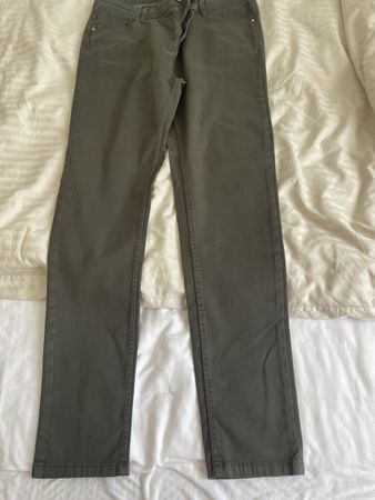 Damen Hosen Khaki Grösse 44 neuwertig