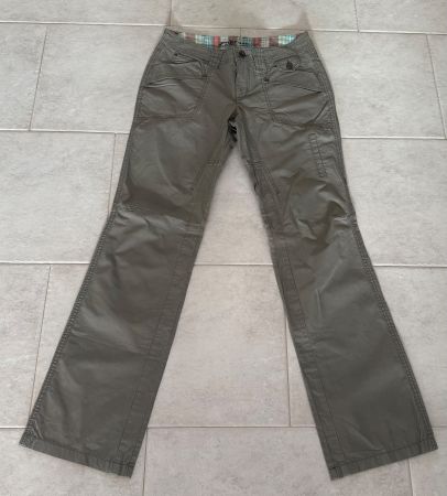 Coole Cargohose der Marke Esprit, Grösse 36