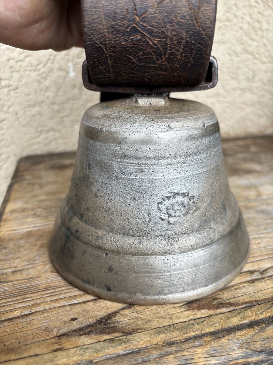 Campanacci mucche: Moser Glöggli – Usato da Schangnau venduto da Roseggli82 4