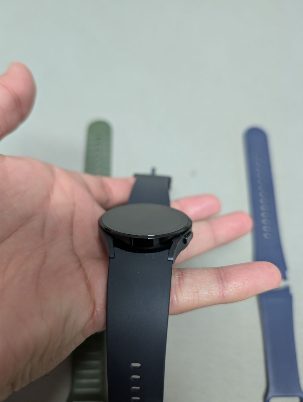 Samsung Smartwatch: Samsung Watch 5 40mm Bluetooth, Black, includes 2 Straps! – Gebraucht aus Oberhasli von awaisgman 5