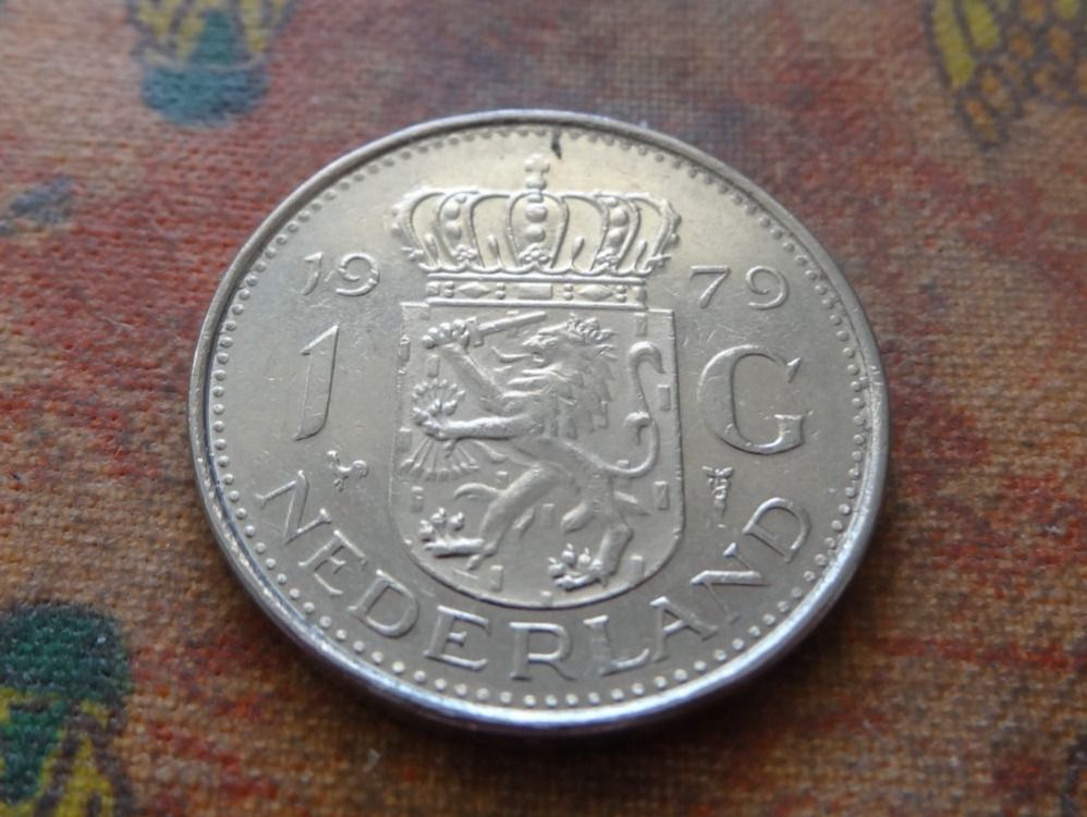 Tutti le monete: PAYS-BAS  Nederland  1  Gulden  1979 – Usato da Romanel-sur-Lausanne venduto da Swift13