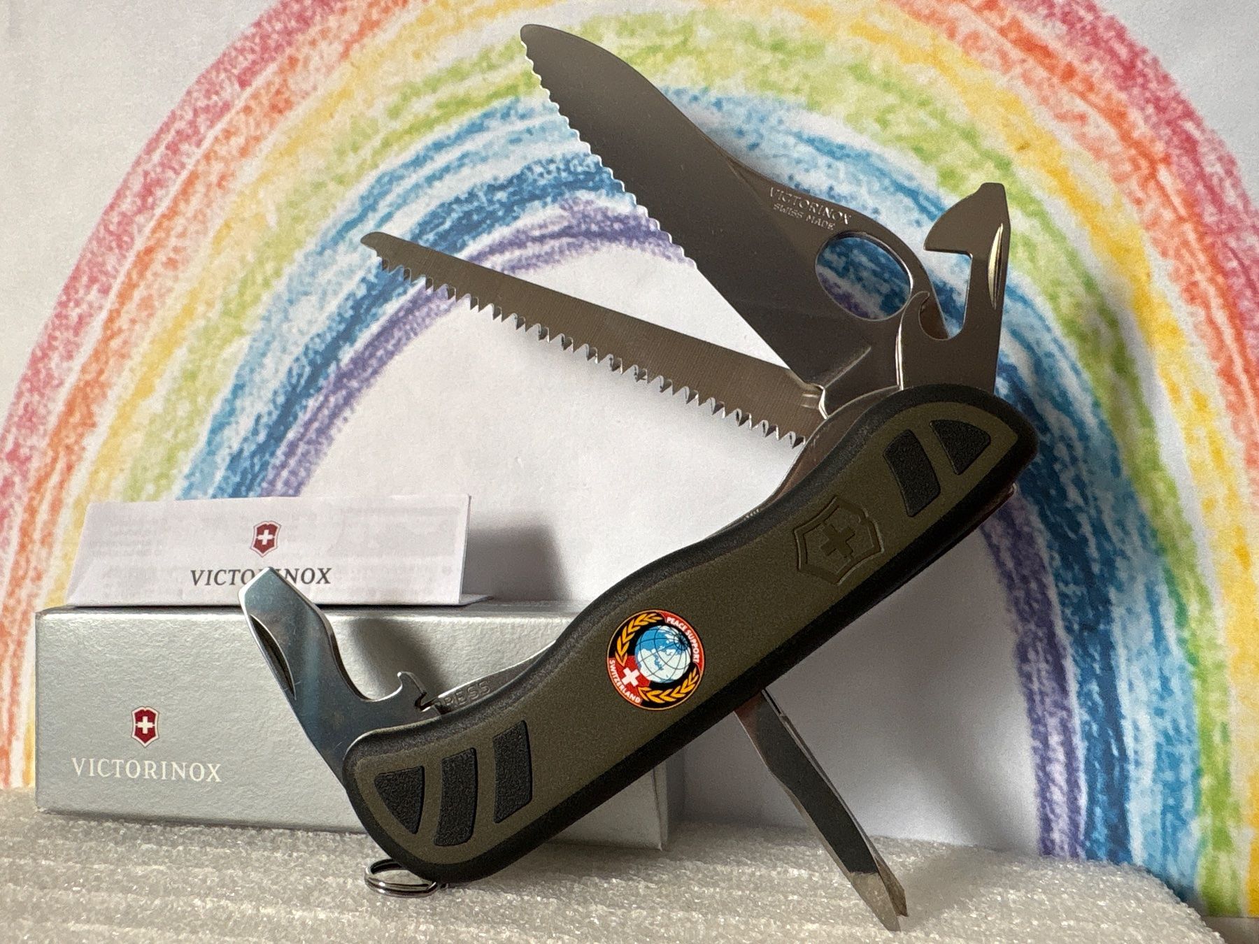 Victorinox Coltelli tascabile: VICTORINOX - Armeesackmesser - PEACE SUPPORT SWITZERLAND – Nuovo (secondo la descrizione) da Andwil SG venduto da Rainboli